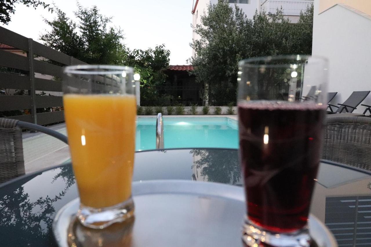 Sunshine Rooms And Suites Βρασνά Εξωτερικό φωτογραφία