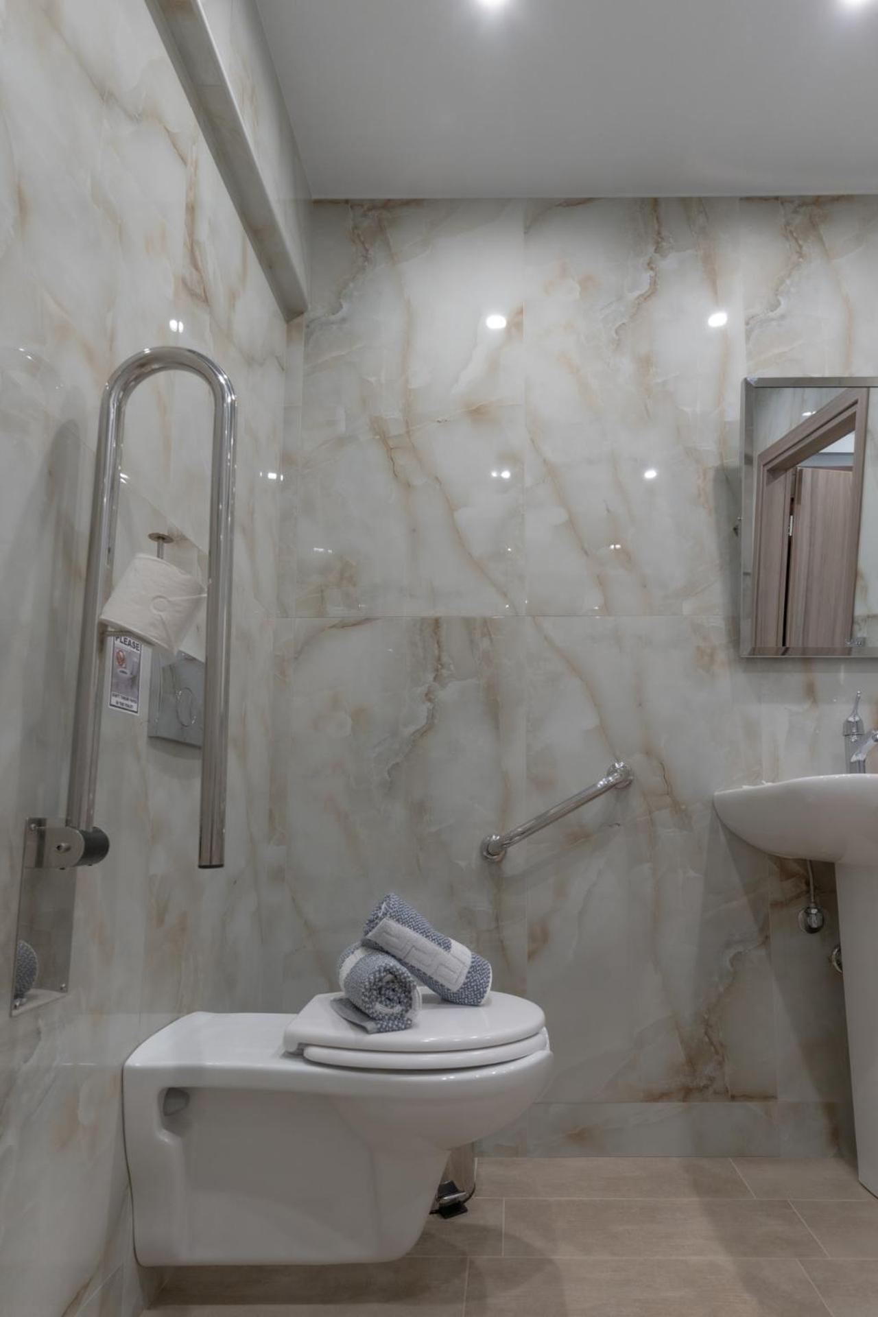 Sunshine Rooms And Suites Βρασνά Εξωτερικό φωτογραφία