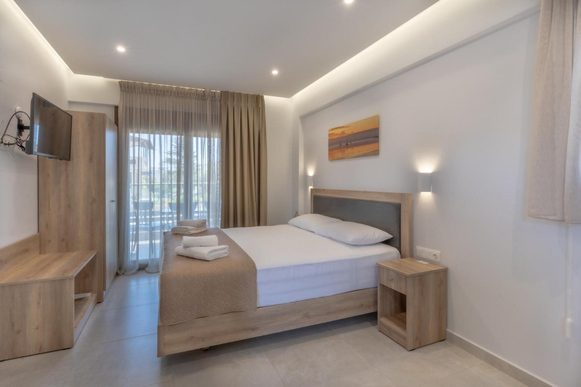 Sunshine Rooms And Suites Βρασνά Εξωτερικό φωτογραφία