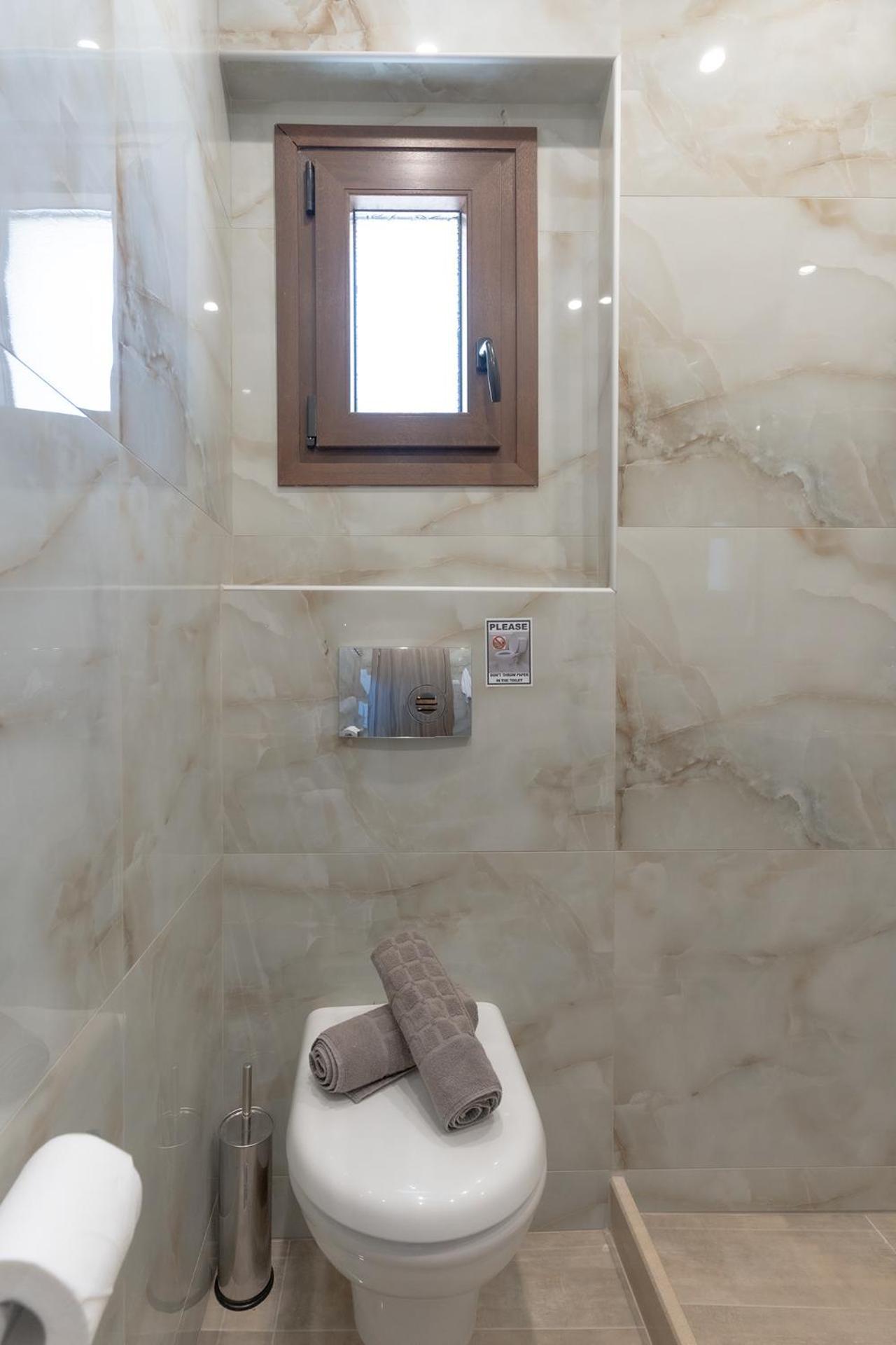 Sunshine Rooms And Suites Βρασνά Εξωτερικό φωτογραφία