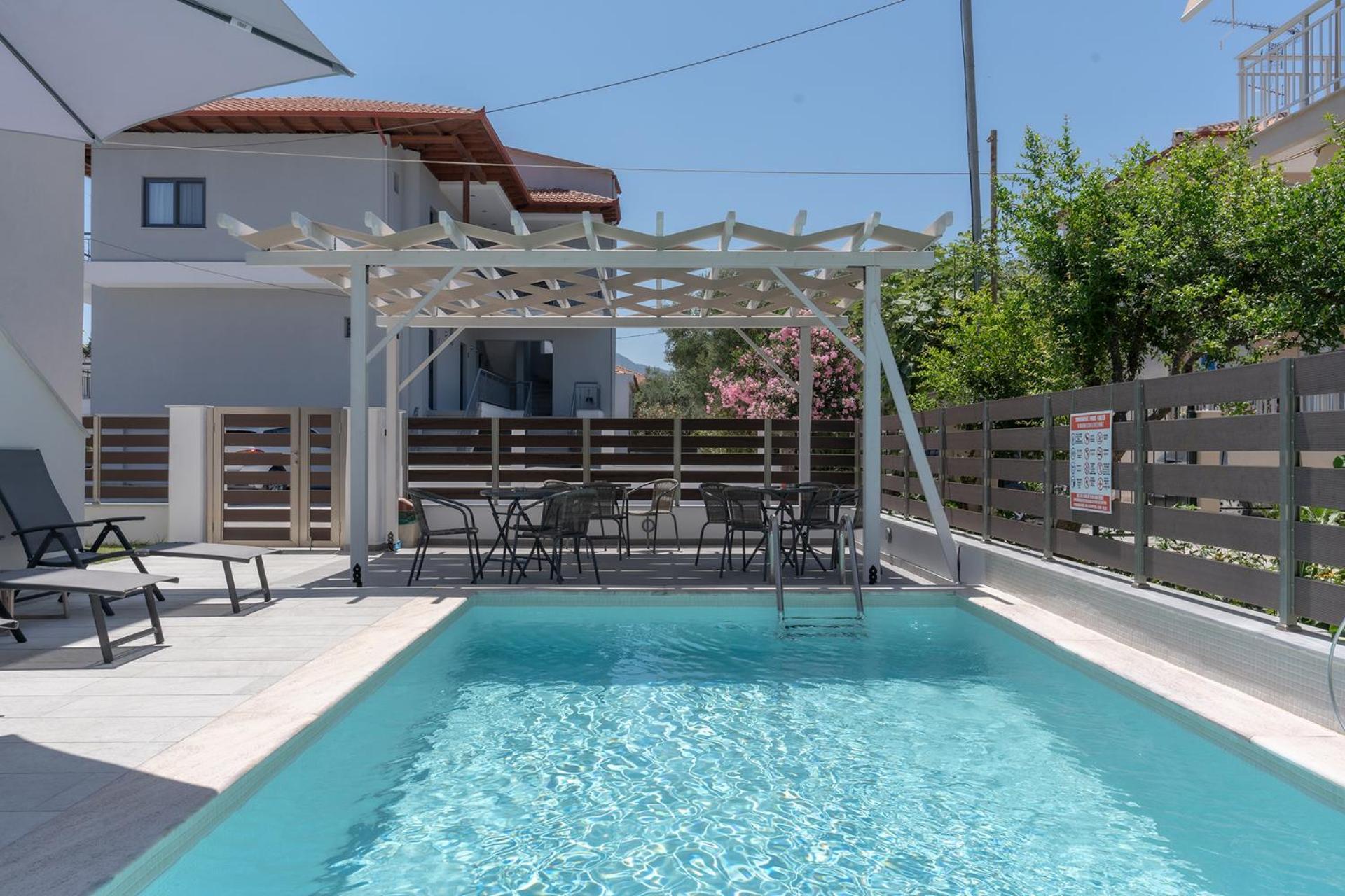Sunshine Rooms And Suites Βρασνά Εξωτερικό φωτογραφία