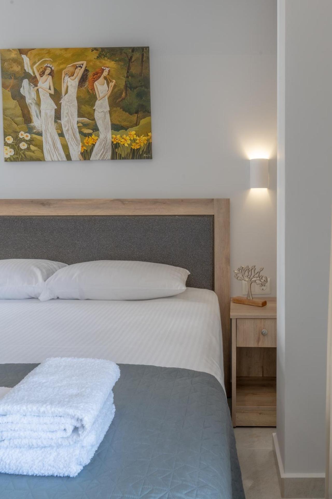 Sunshine Rooms And Suites Βρασνά Εξωτερικό φωτογραφία