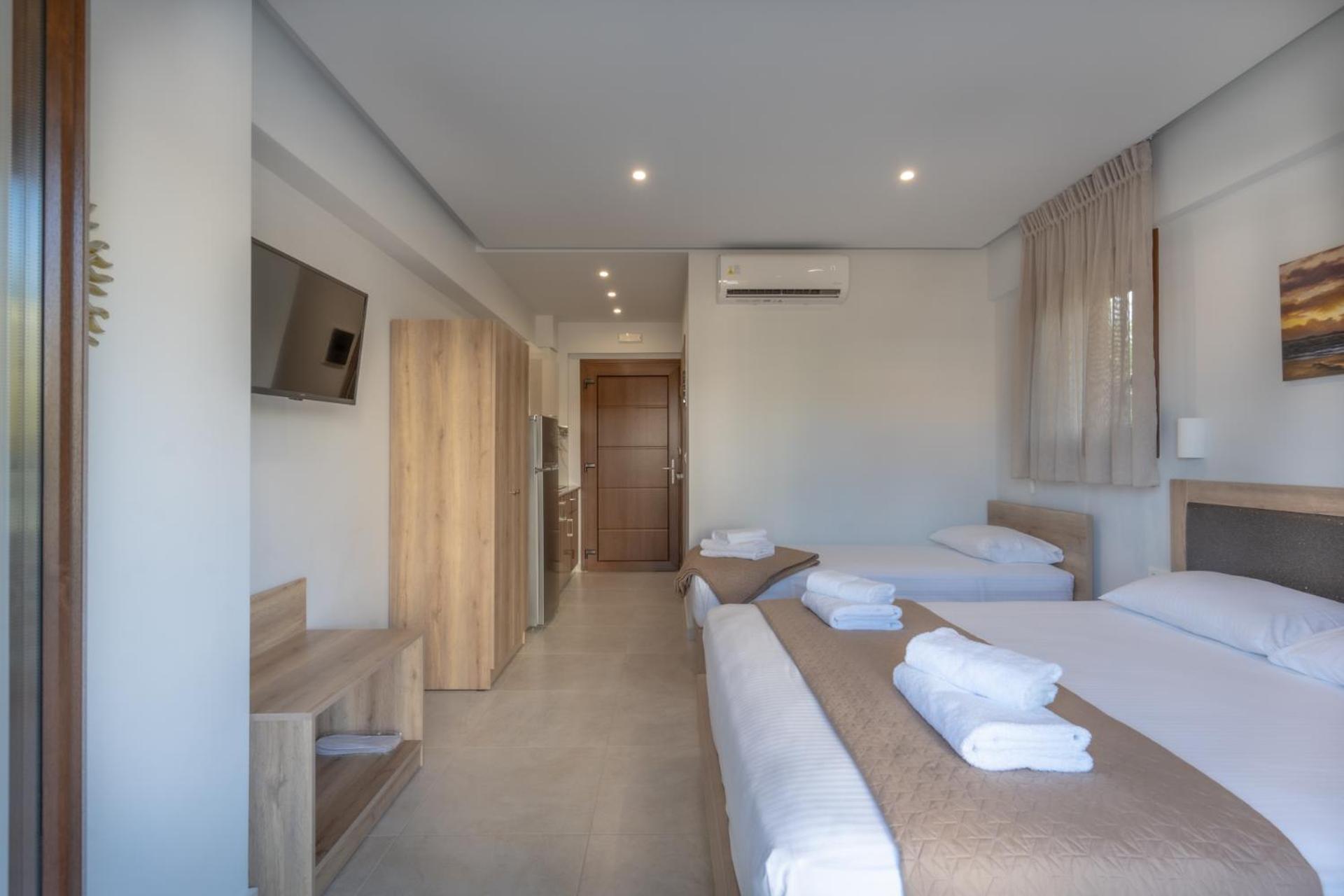 Sunshine Rooms And Suites Βρασνά Δωμάτιο φωτογραφία